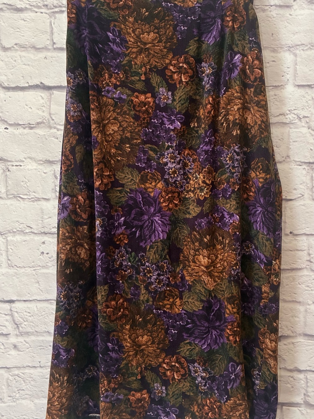 Briggs New York Floral Midi Skirt in Purple & Brown - 16W